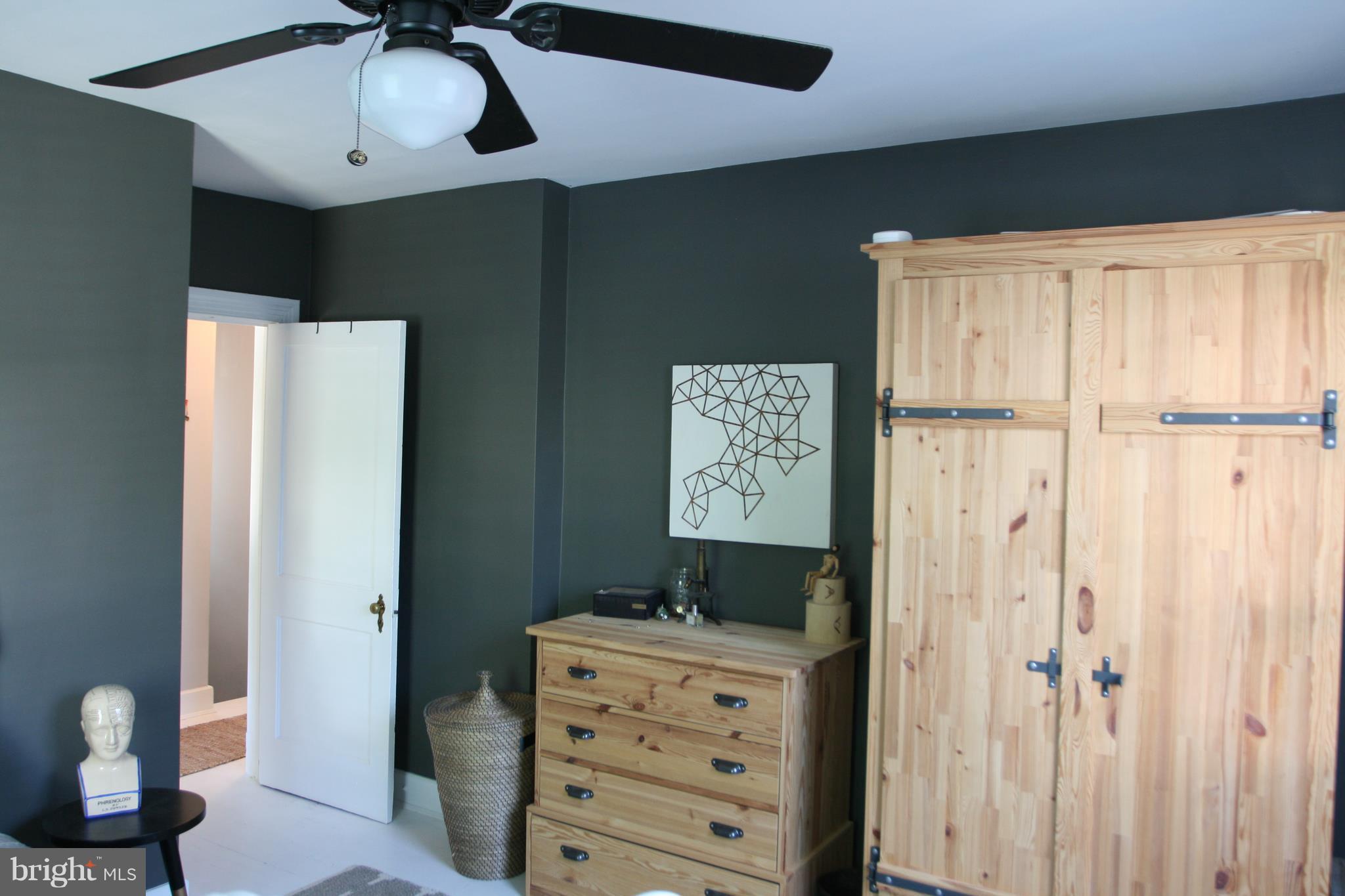1804 Bay Ridge Avenue Annapolis, MD 21403 - Photo 26 of 26 a view of walk in closet