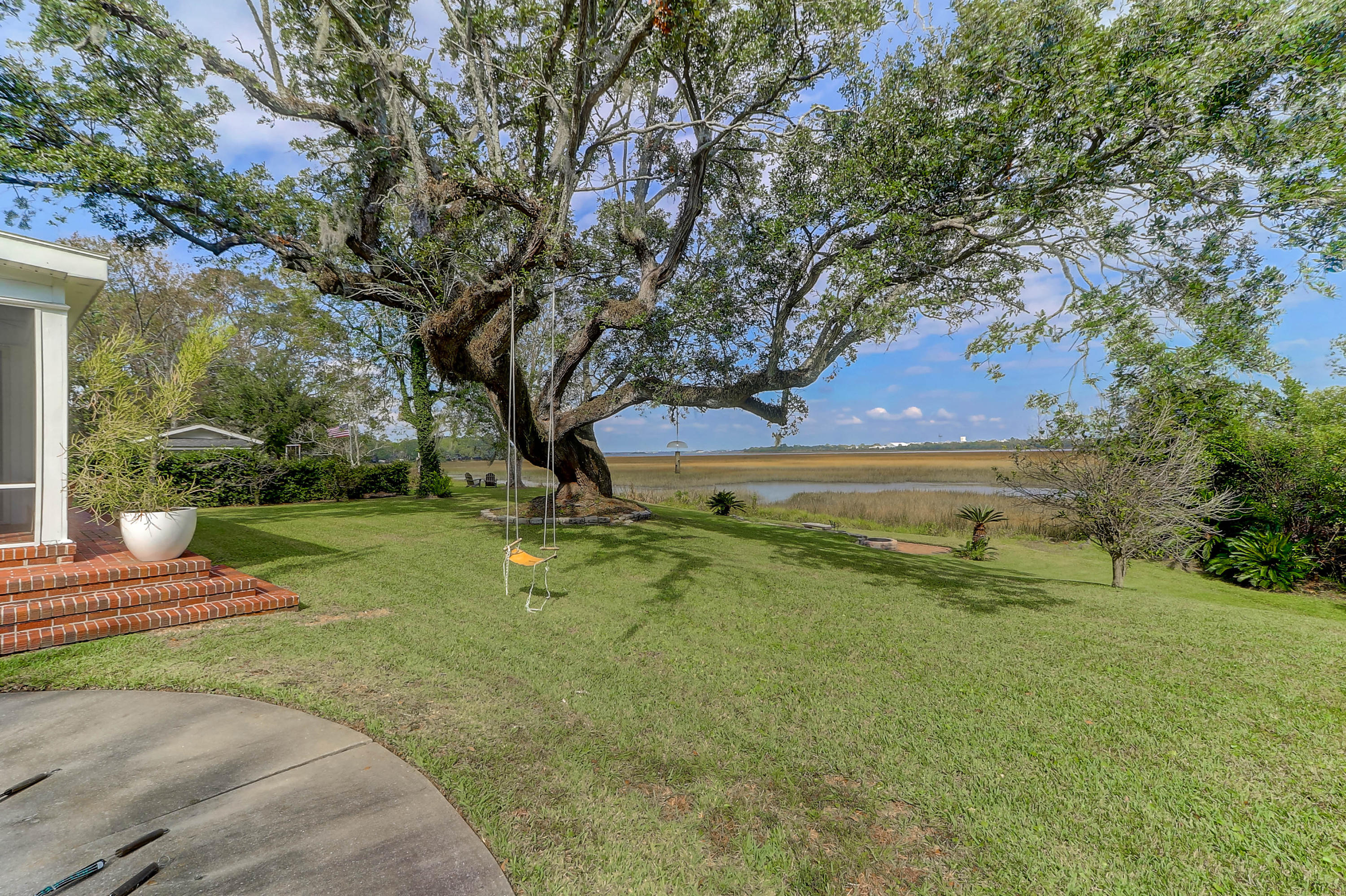 710 Woodward Road Charleston, SC 29407 - Photo 19 of 72 710 Woodward (56)