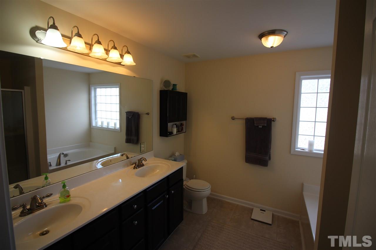 2645 Asher View Court Raleigh, NC 27606 - Photo 14 of 17 Gallery Image 14