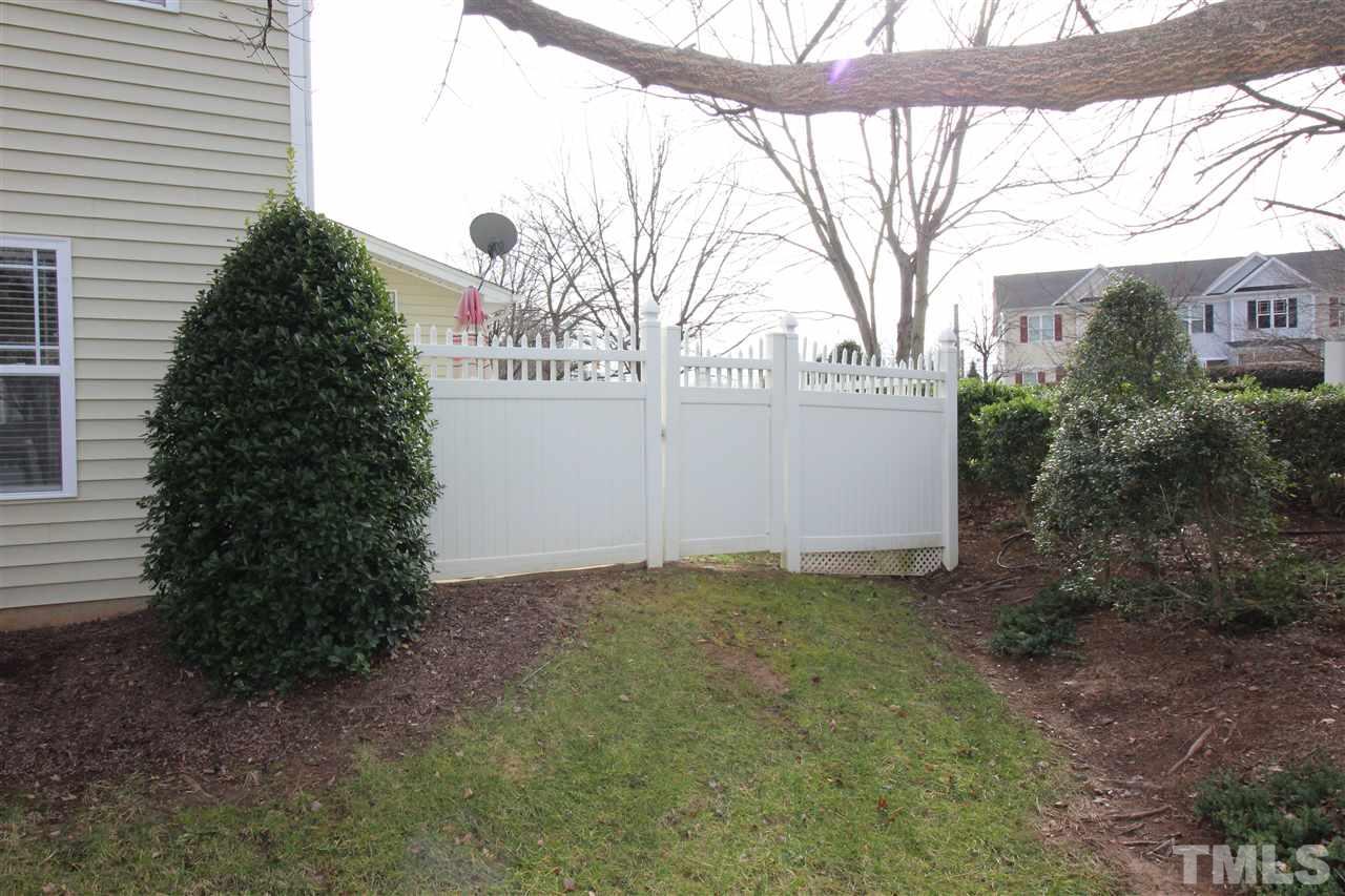 2645 Asher View Court Raleigh, NC 27606 - Photo 3 of 17 Gallery Image 3