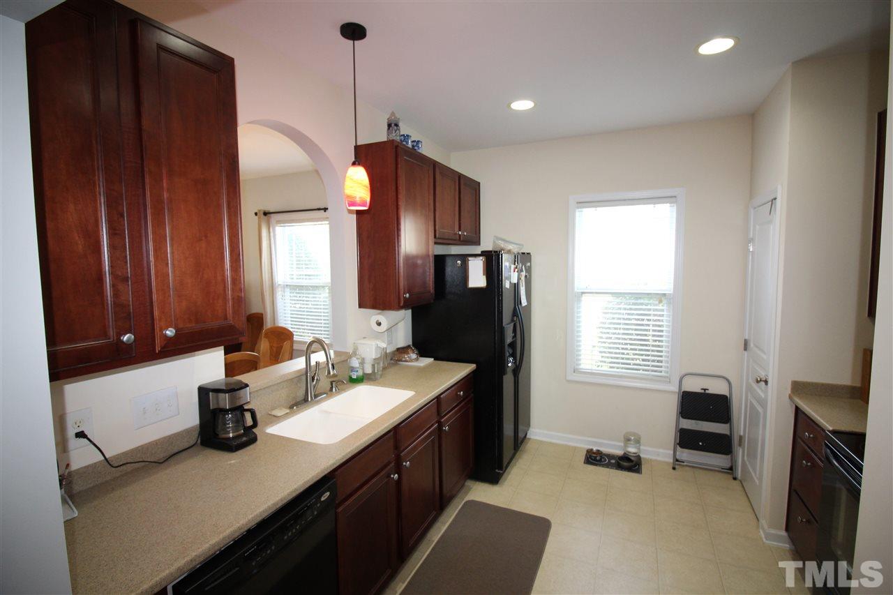 2645 Asher View Court Raleigh, NC 27606 - Photo 9 of 17 Gallery Image 9