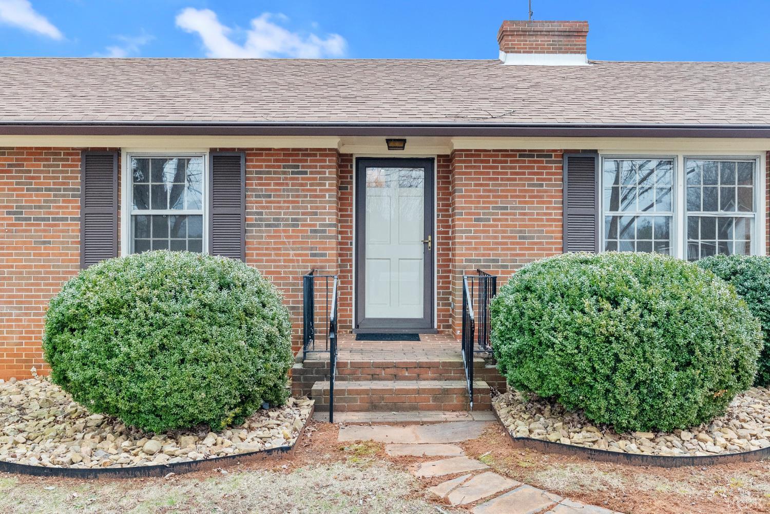 1730 Redfields Road Appomattox, VA 24522 - Photo 2 of 53 a front view of a house