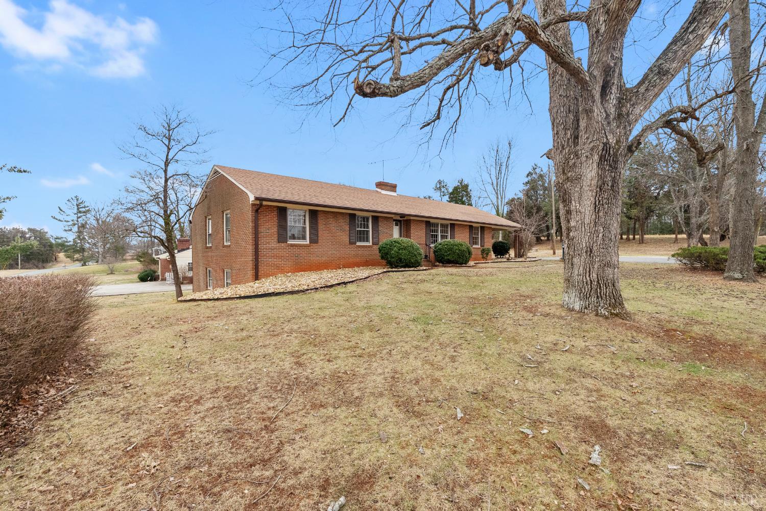 1730 Redfields Road Appomattox, VA 24522 - Photo 6 of 53