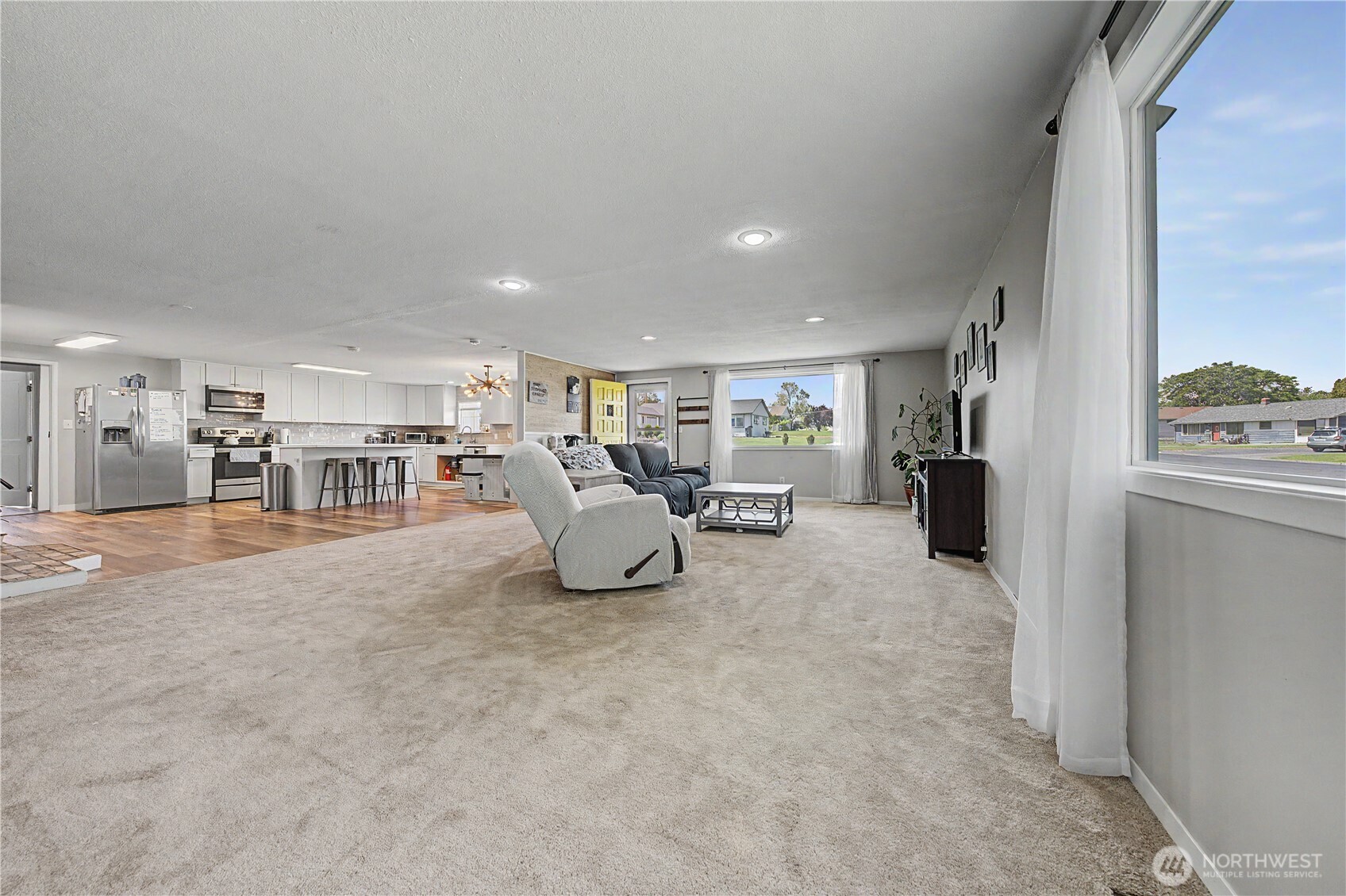 337 North Clark Road Moses Lake, WA 98837 - Photo 3 of 23