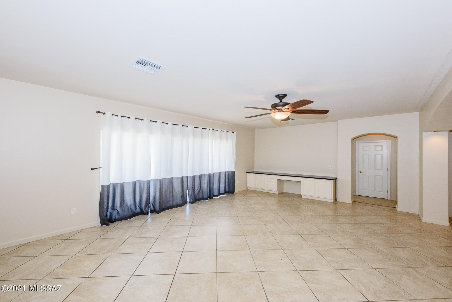 10483 East Rita Ranch Crossing Circle Tucson, AZ 85747 - Photo 16 of 36