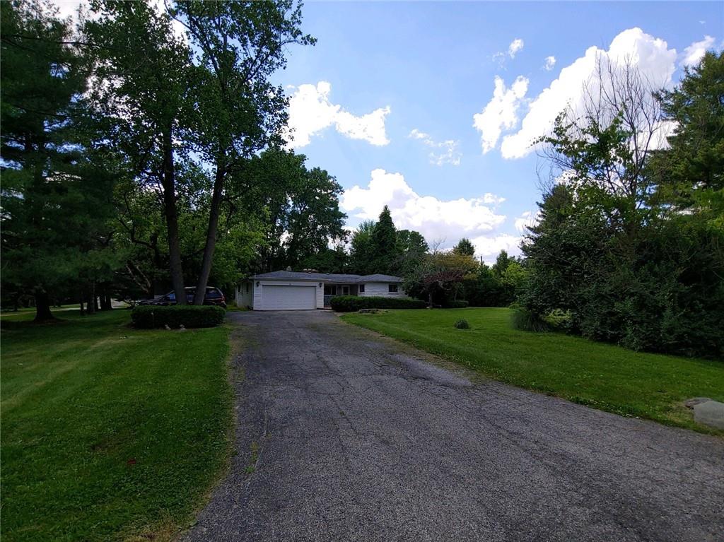 8495 Crown Point Road Indianapolis, IN 46278 - Photo 2 of 46 Gallery Image 2