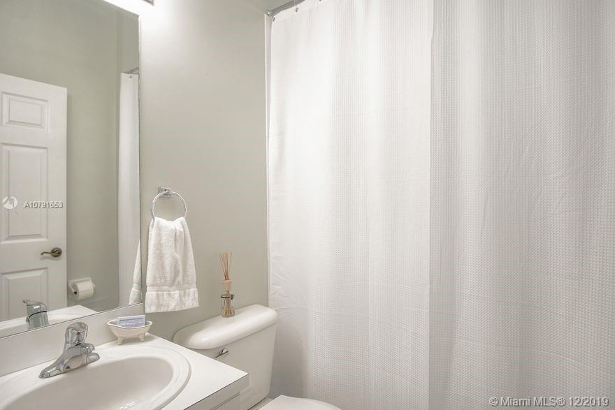 1825 Southeast 20th Road Homestead, FL 33035 - Photo 22 of 35