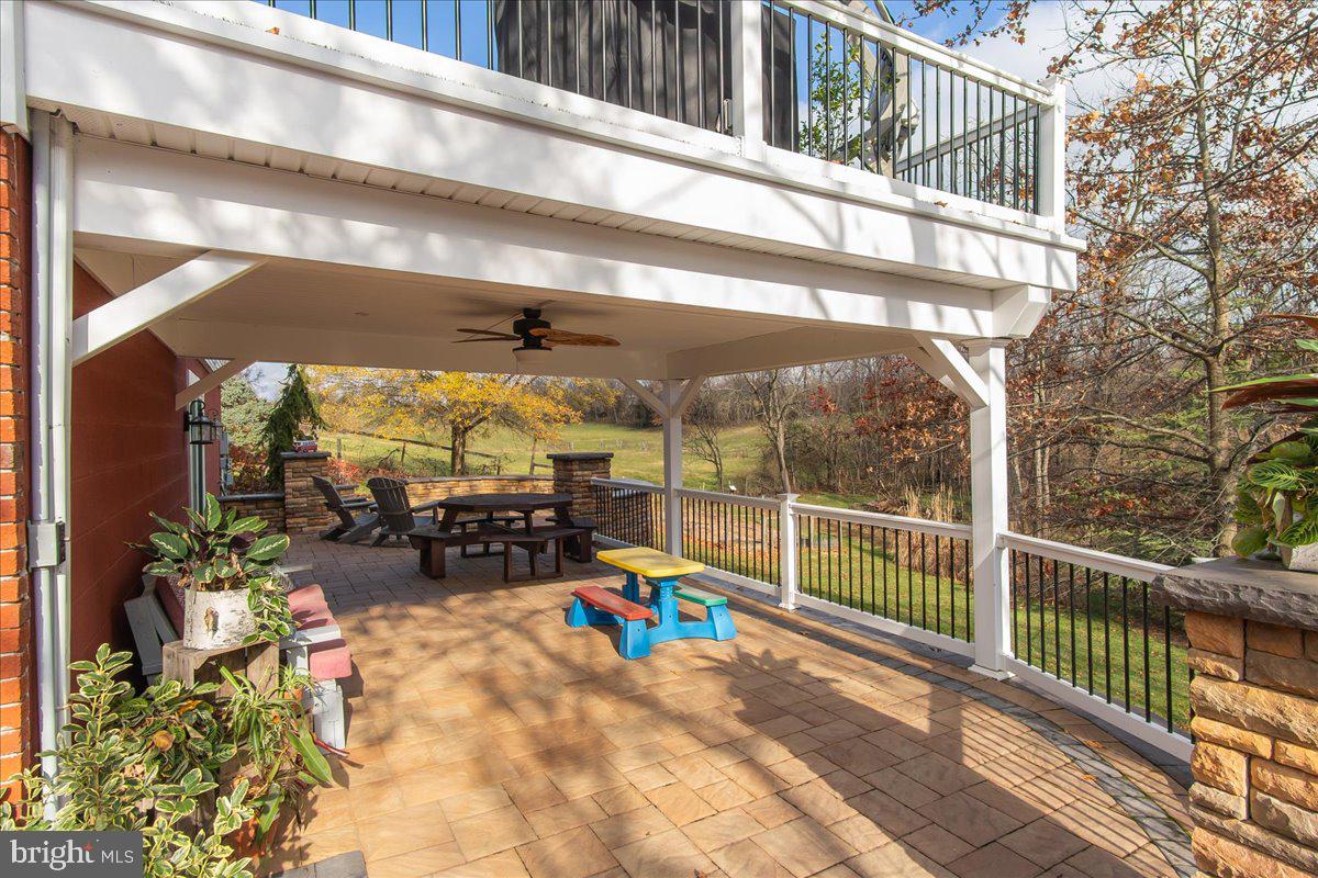 11701 Walnut Point Road Hagerstown, MD 21740 - Photo 9 of 56 a view of a balcony with chairs
