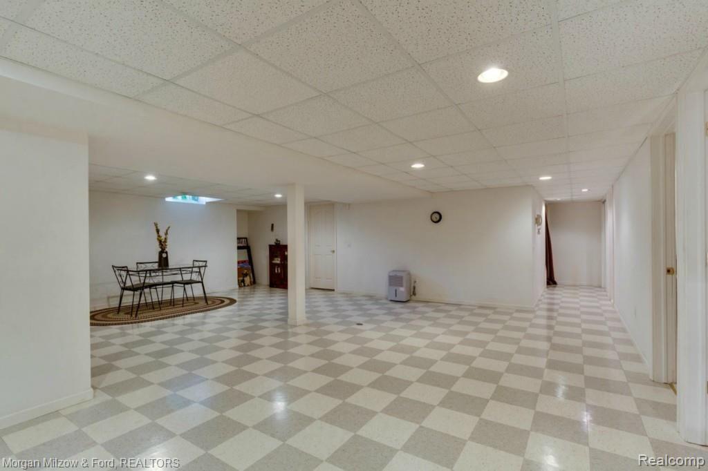1958 Catlin Drive, Unit 4 Rochester, MI 48306 - Photo 26 of 35 Gallery Image 26