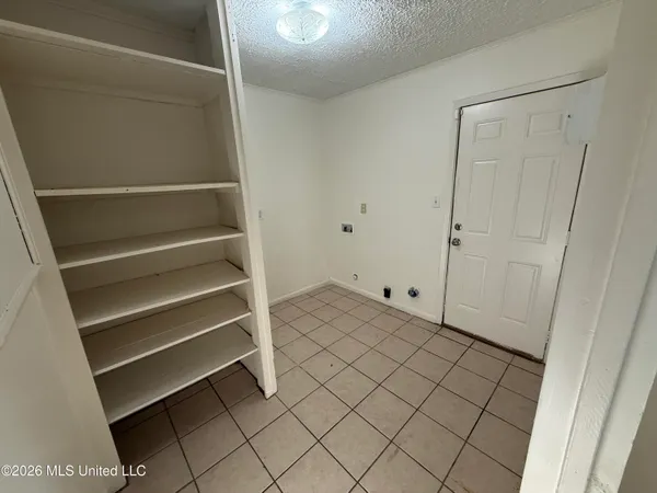 $179,000 | 335 Valley Vista Drive, Unit 335, Jackson, MS 39211