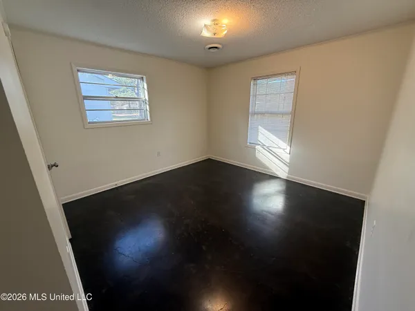 $179,000 | 335 Valley Vista Drive, Unit 335, Jackson, MS 39211