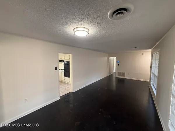 $179,000 | 335 Valley Vista Drive, Unit 335, Jackson, MS 39211