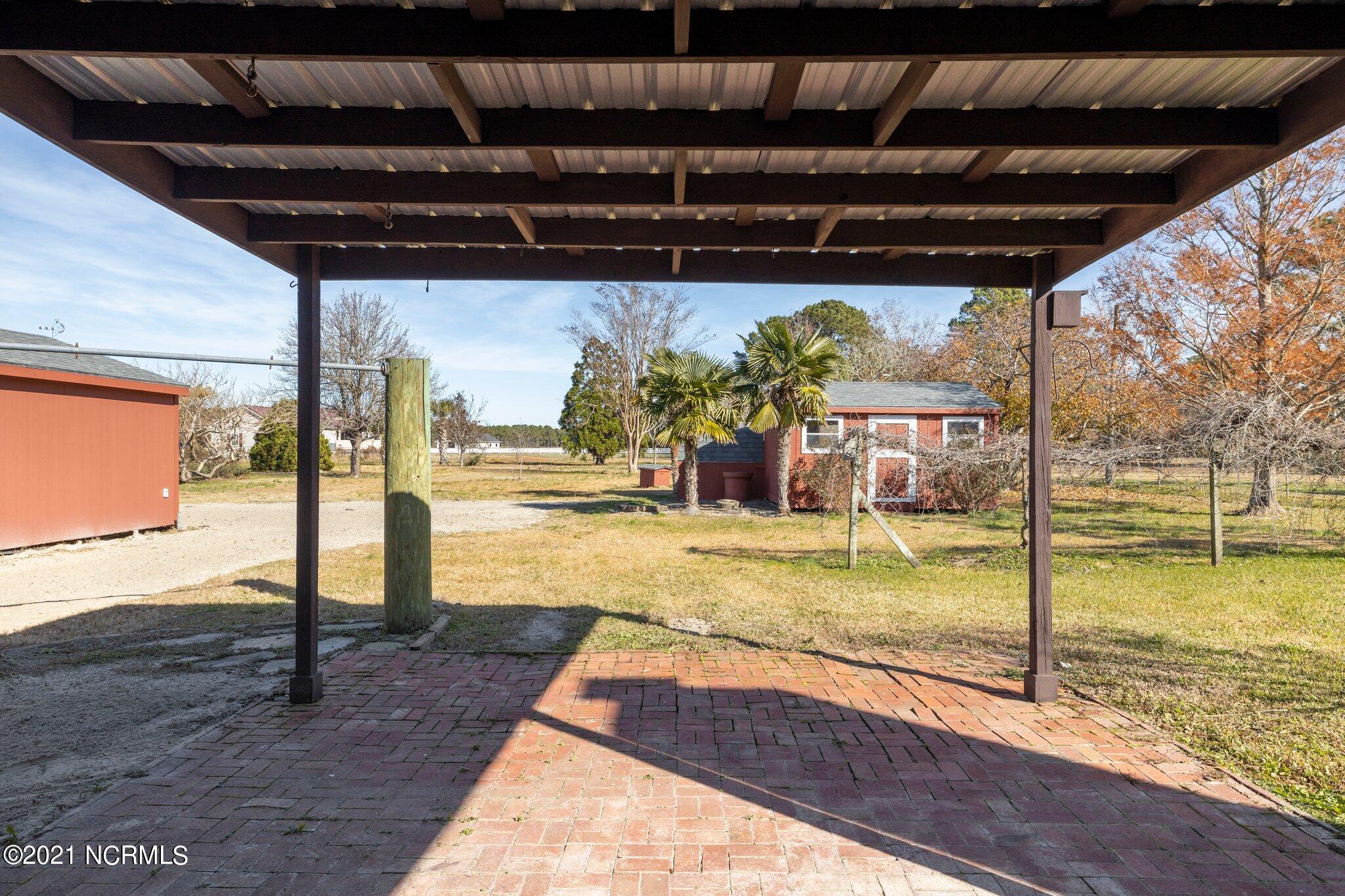 150 Old River Road Beaufort, NC 28516 - Photo 28 of 45 Porch