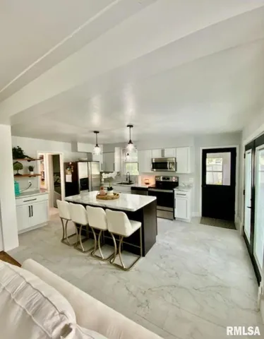 $195,000 | 600 East Jefferson Street, Washington, IL 61571