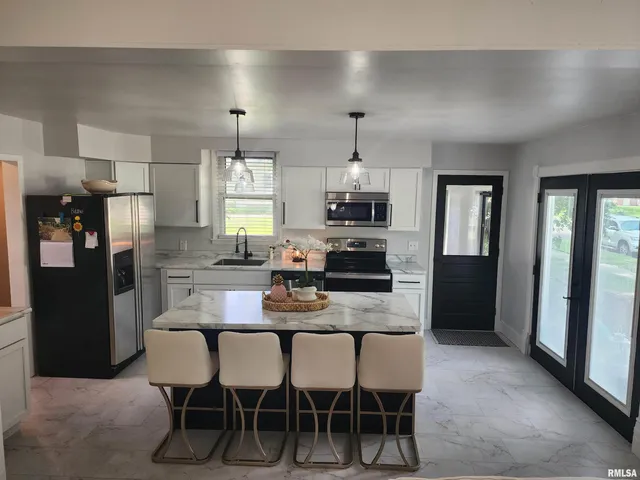 $195,000 | 600 East Jefferson Street, Washington, IL 61571