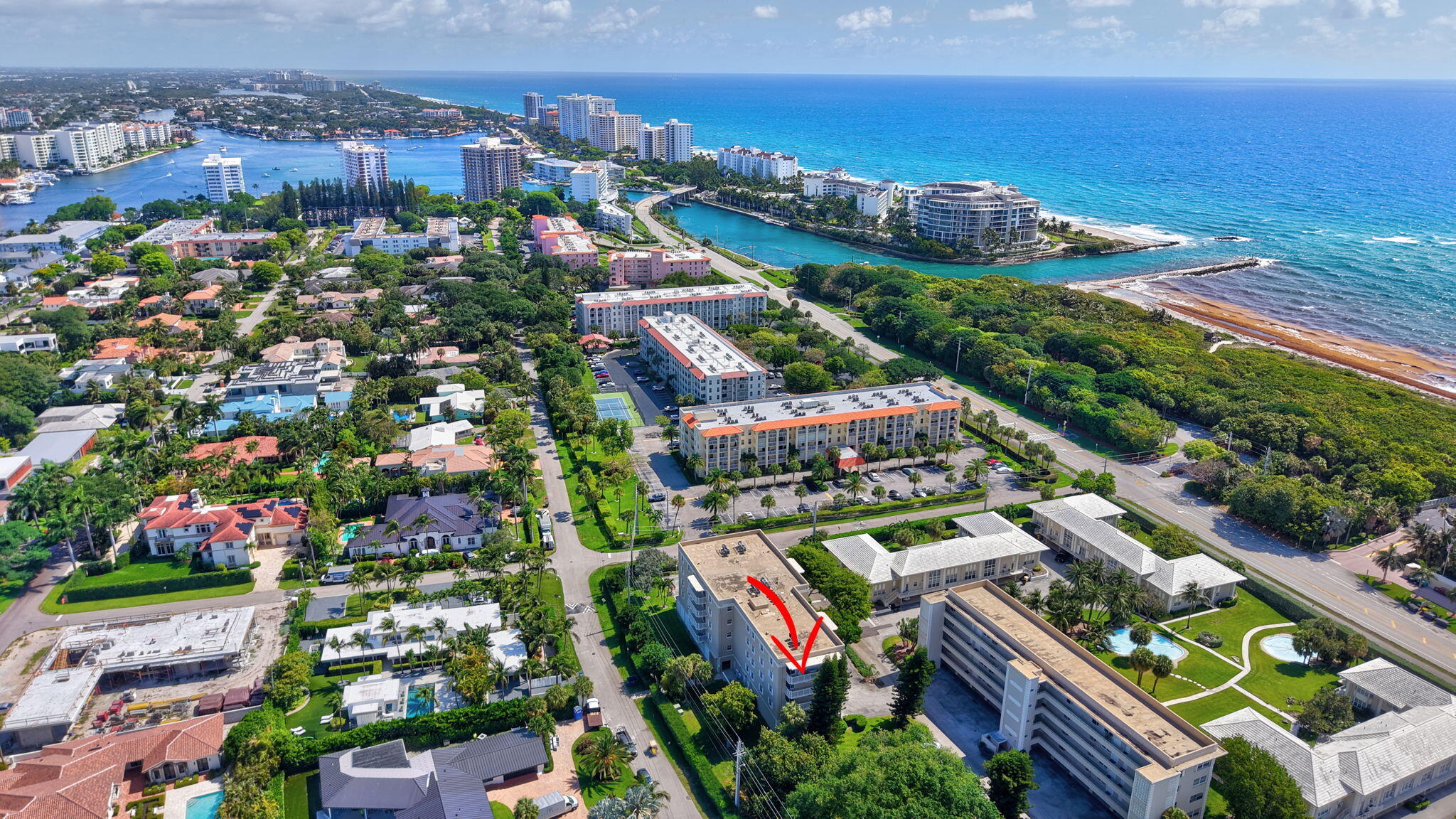 950 De Soto Road, Unit 5A Boca Raton, FL 33432 - Photo 76 of 98 an aerial view of multiple house