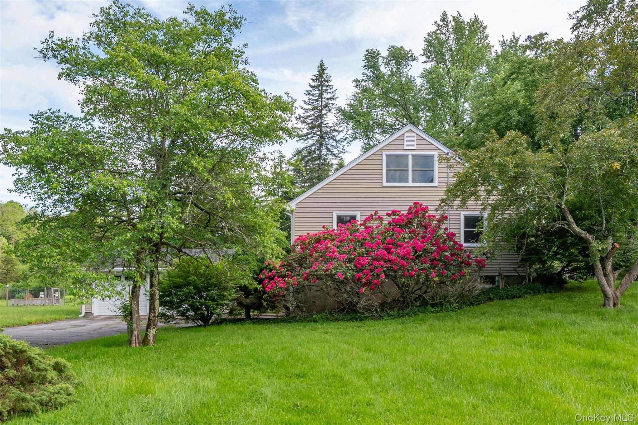 10 Horseshoe Road Mount Kisco, NY 10549 - Photo 17 of 23