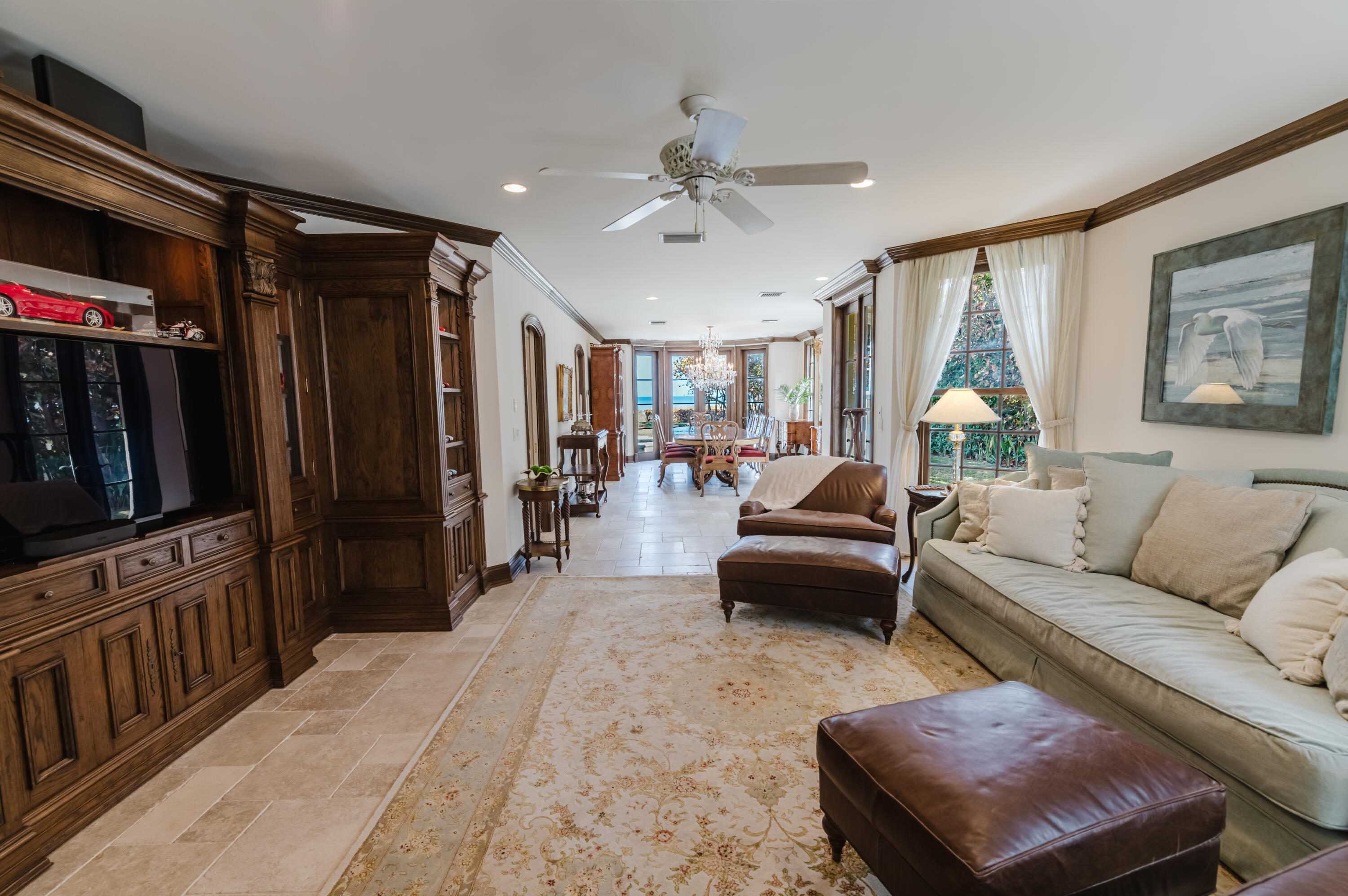 19 North Beach Road Jupiter Island, FL 33455 - Photo 24 of 80 Living Room