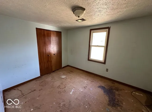 $575,000 | 7246 West Fall Creek Drive, Pendleton, IN 46064