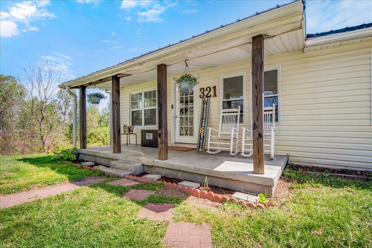 321 Elza Road London, KY 40741 - Photo 4 of 41 03-Front Porch