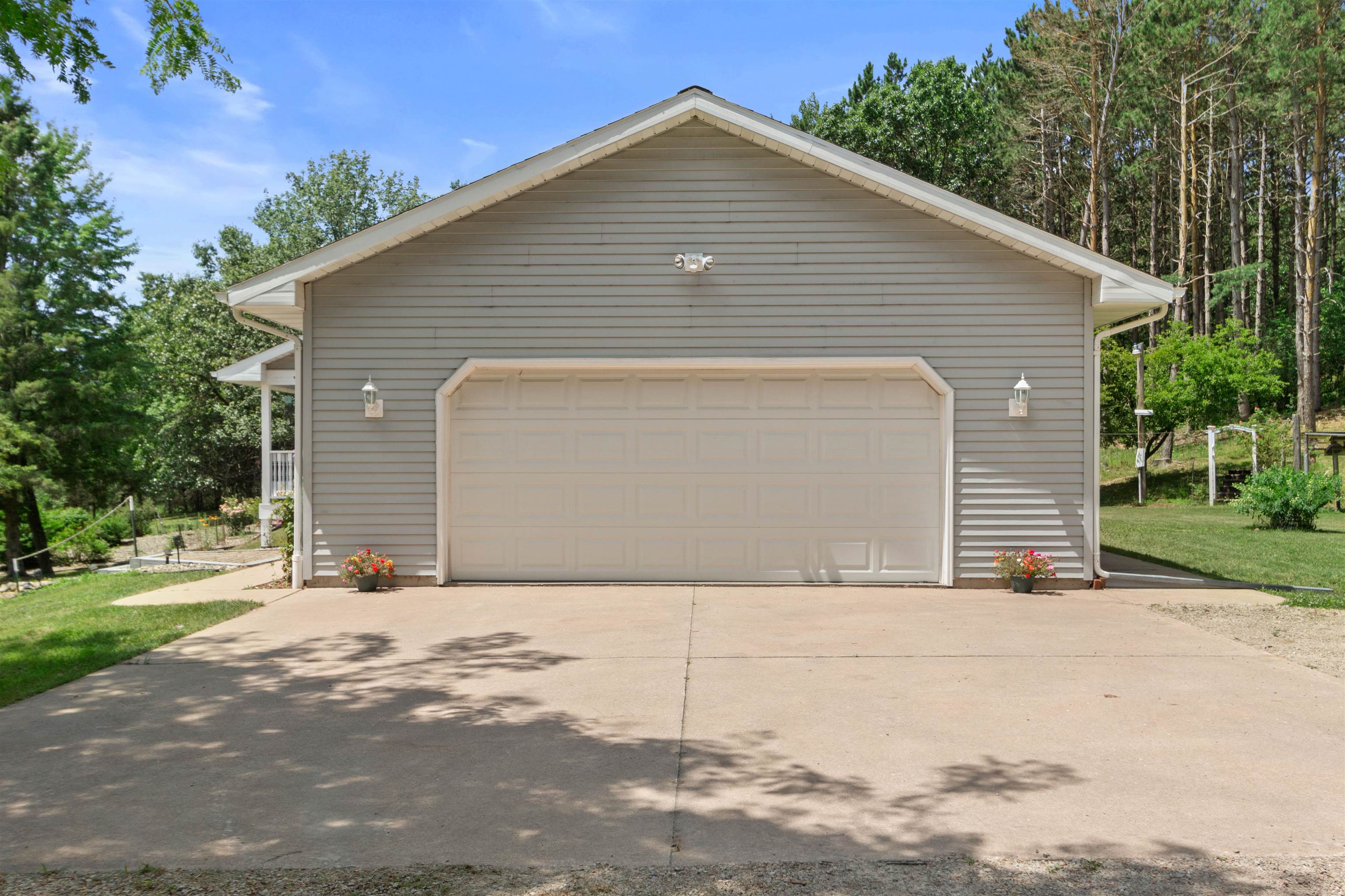 9834 River Road Amherst, WI 54406 - Photo 27 of 44