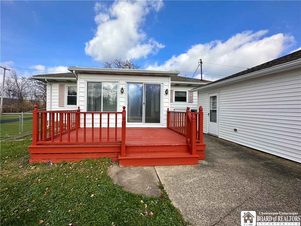 109 Willowbrook Avenue Dunkirk City, NY 14048 - Photo 5 of 34