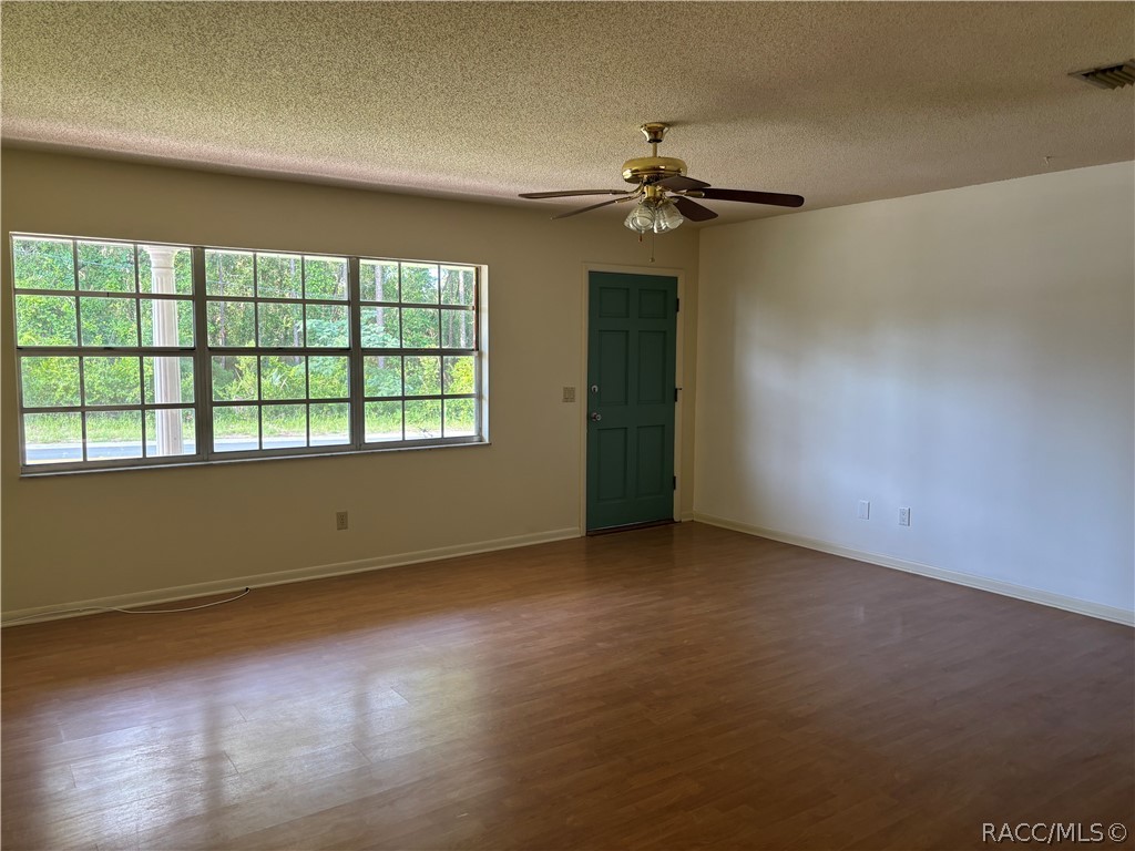 808 Spruce Street Inverness, FL 34452 - Photo 5 of 17