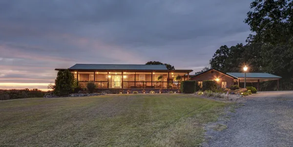 $1,600,000 | 241 Glen Holliday Road, Indian Mound, TN 37079