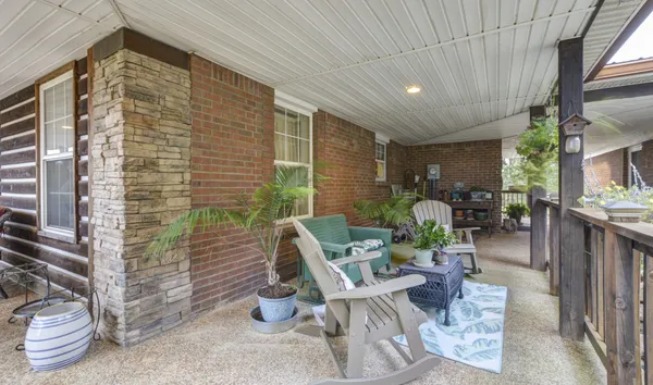 $1,600,000 | 241 Glen Holliday Road, Indian Mound, TN 37079