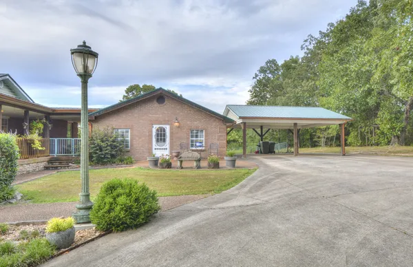 $1,600,000 | 241 Glen Holliday Road, Indian Mound, TN 37079