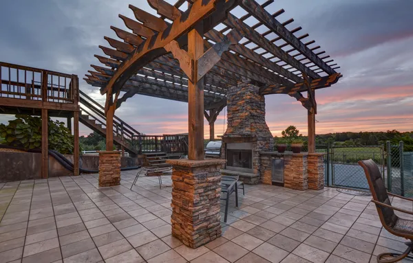 $1,600,000 | 241 Glen Holliday Road, Indian Mound, TN 37079