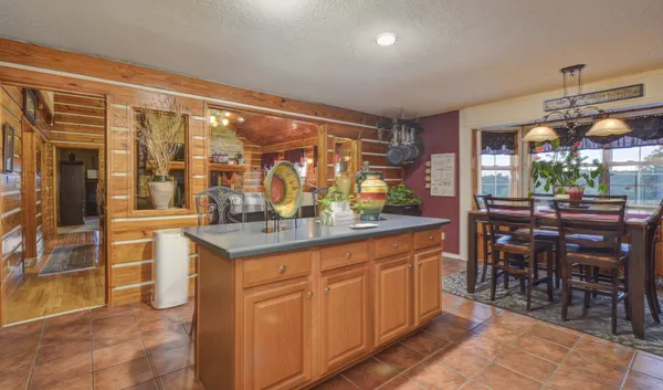 $1,600,000 | 241 Glen Holliday Road, Indian Mound, TN 37079