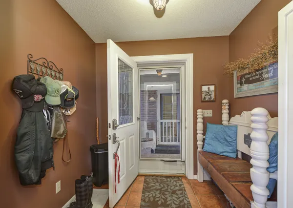 $1,600,000 | 241 Glen Holliday Road, Indian Mound, TN 37079