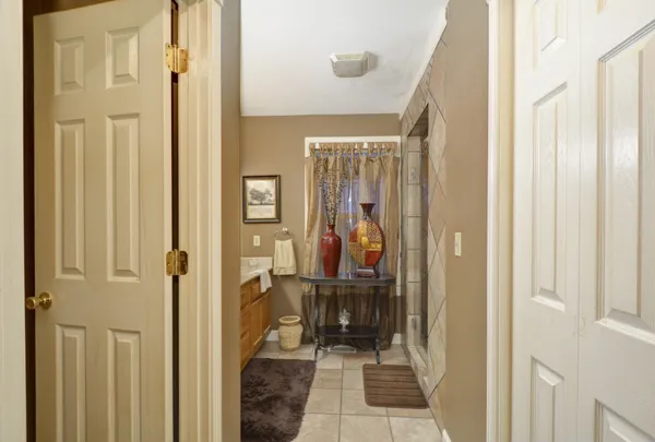 $1,600,000 | 241 Glen Holliday Road, Indian Mound, TN 37079