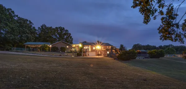 $1,600,000 | 241 Glen Holliday Road, Indian Mound, TN 37079