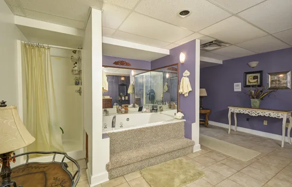 $1,600,000 | 241 Glen Holliday Road, Indian Mound, TN 37079