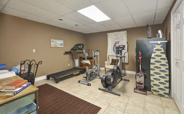 $1,600,000 | 241 Glen Holliday Road, Indian Mound, TN 37079