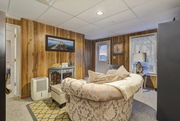 $1,600,000 | 241 Glen Holliday Road, Indian Mound, TN 37079