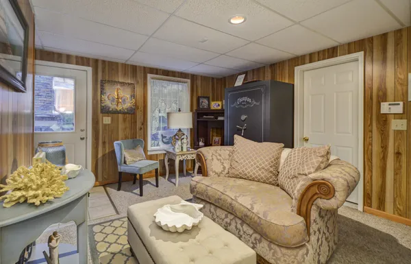 $1,600,000 | 241 Glen Holliday Road, Indian Mound, TN 37079