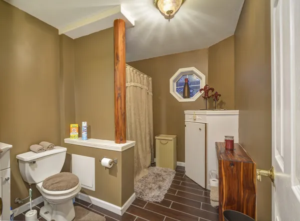 $1,600,000 | 241 Glen Holliday Road, Indian Mound, TN 37079