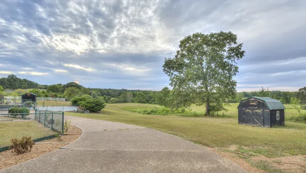 $1,600,000 | 241 Glen Holliday Road, Indian Mound, TN 37079