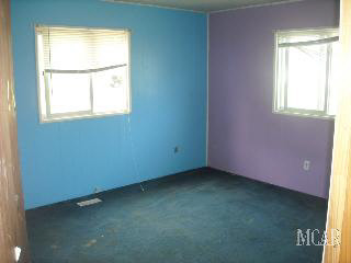 5665 Venice Road Newport, MI 48166 - Photo 6 of 11 951937-5.JPG