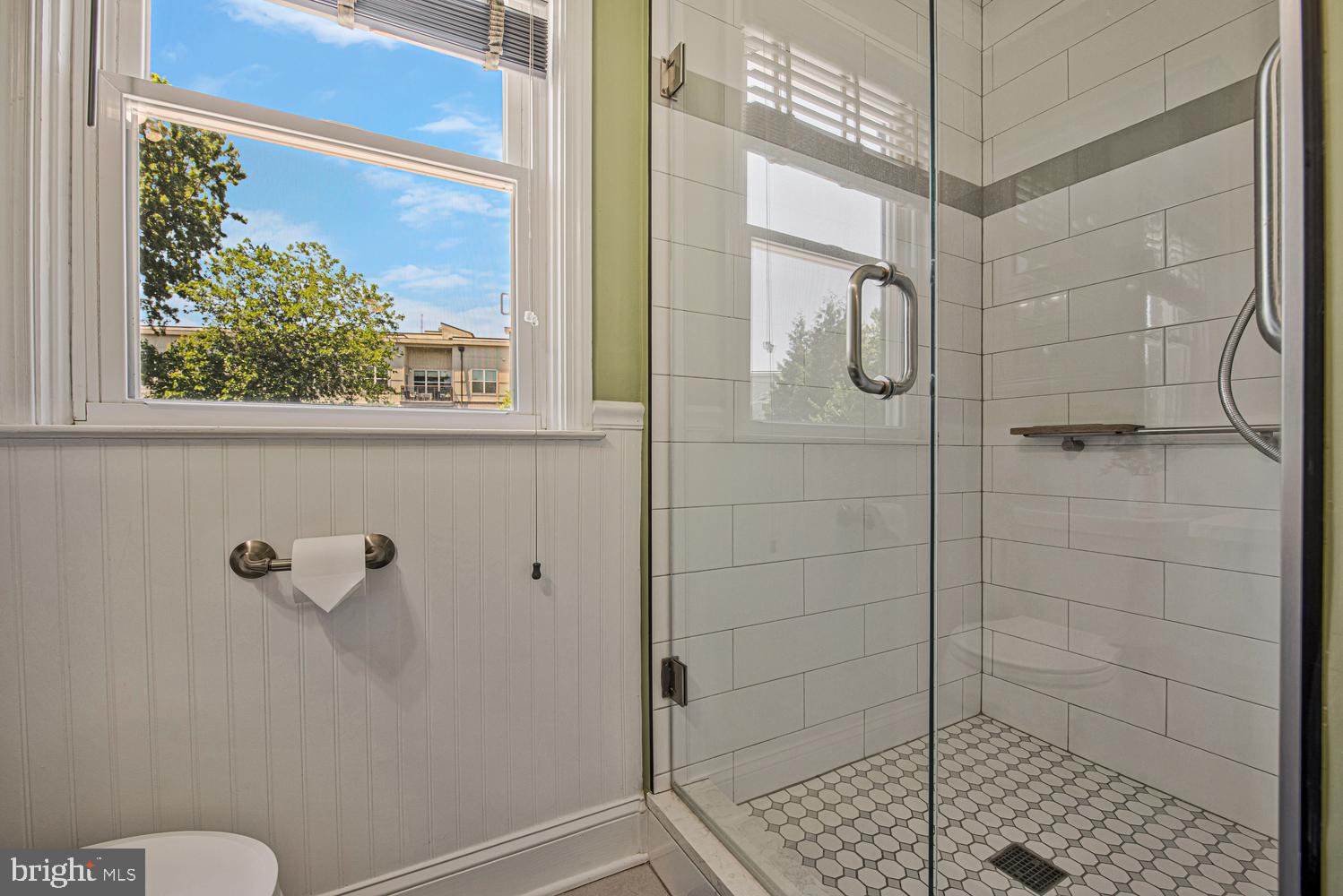 902 Locustvale Road Towson, MD 21204 - Photo 17 of 35 a bathroom with a shower