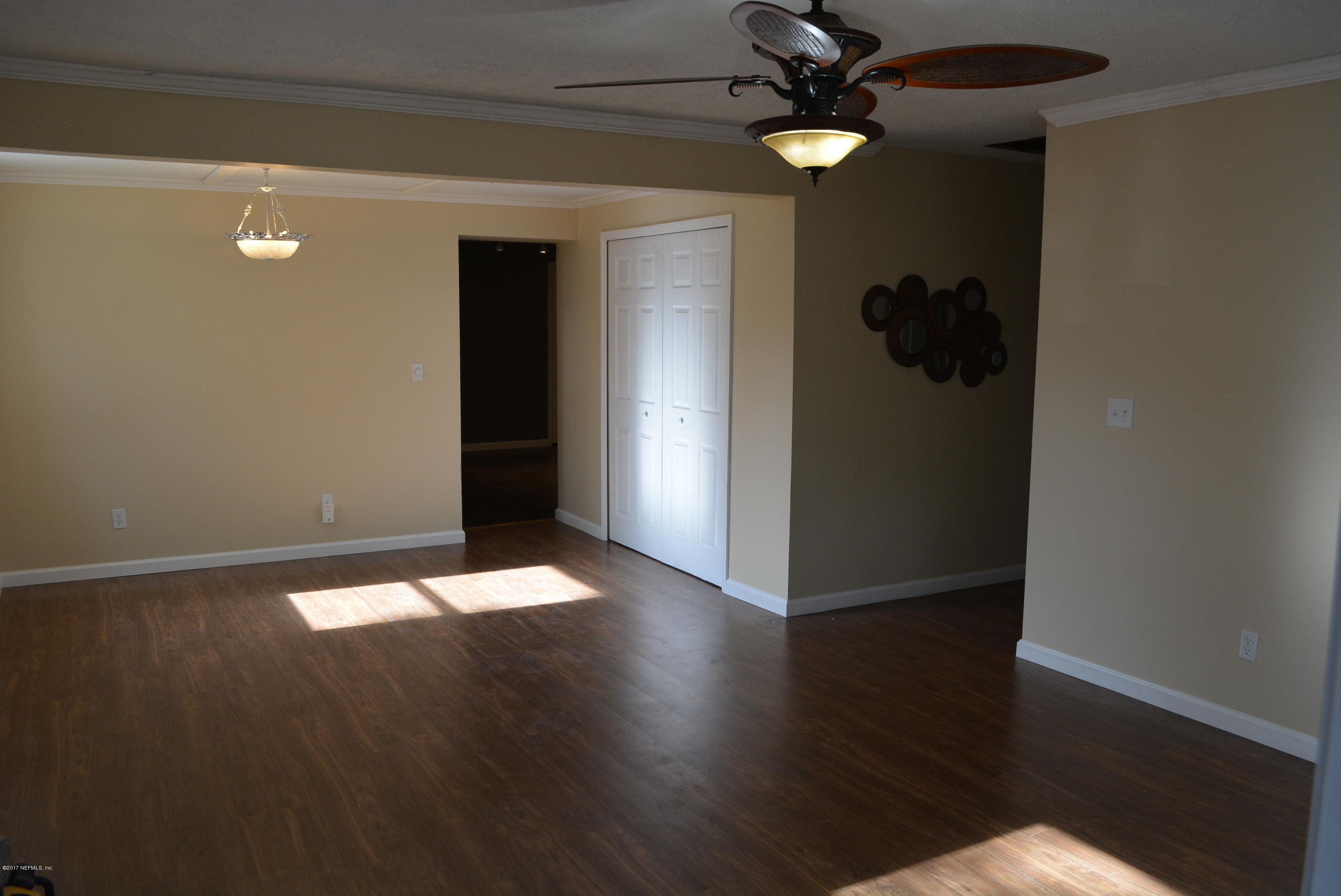 5630 Bree Road Jacksonville, FL 32209 - Photo 5 of 19 DSC_0018