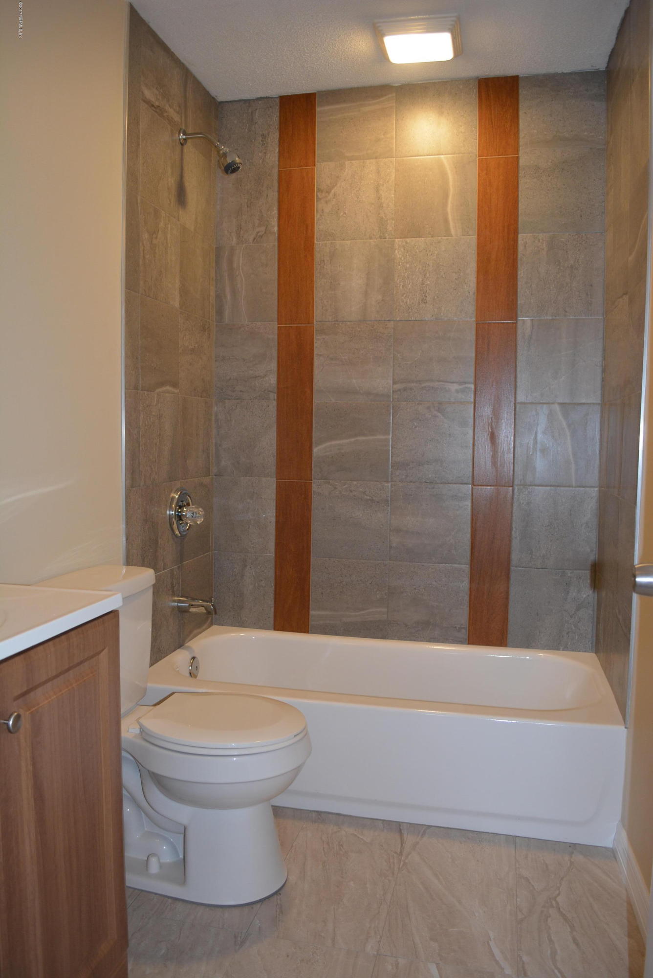 5630 Bree Road Jacksonville, FL 32209 - Photo 6 of 19 DSC_0019
