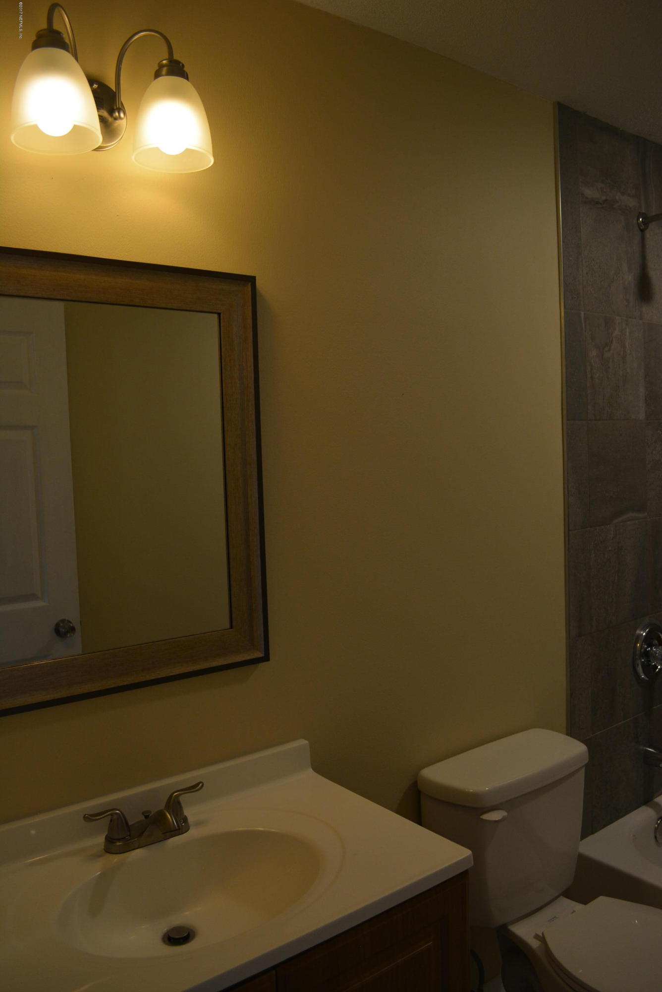 5630 Bree Road Jacksonville, FL 32209 - Photo 7 of 19 DSC_0020