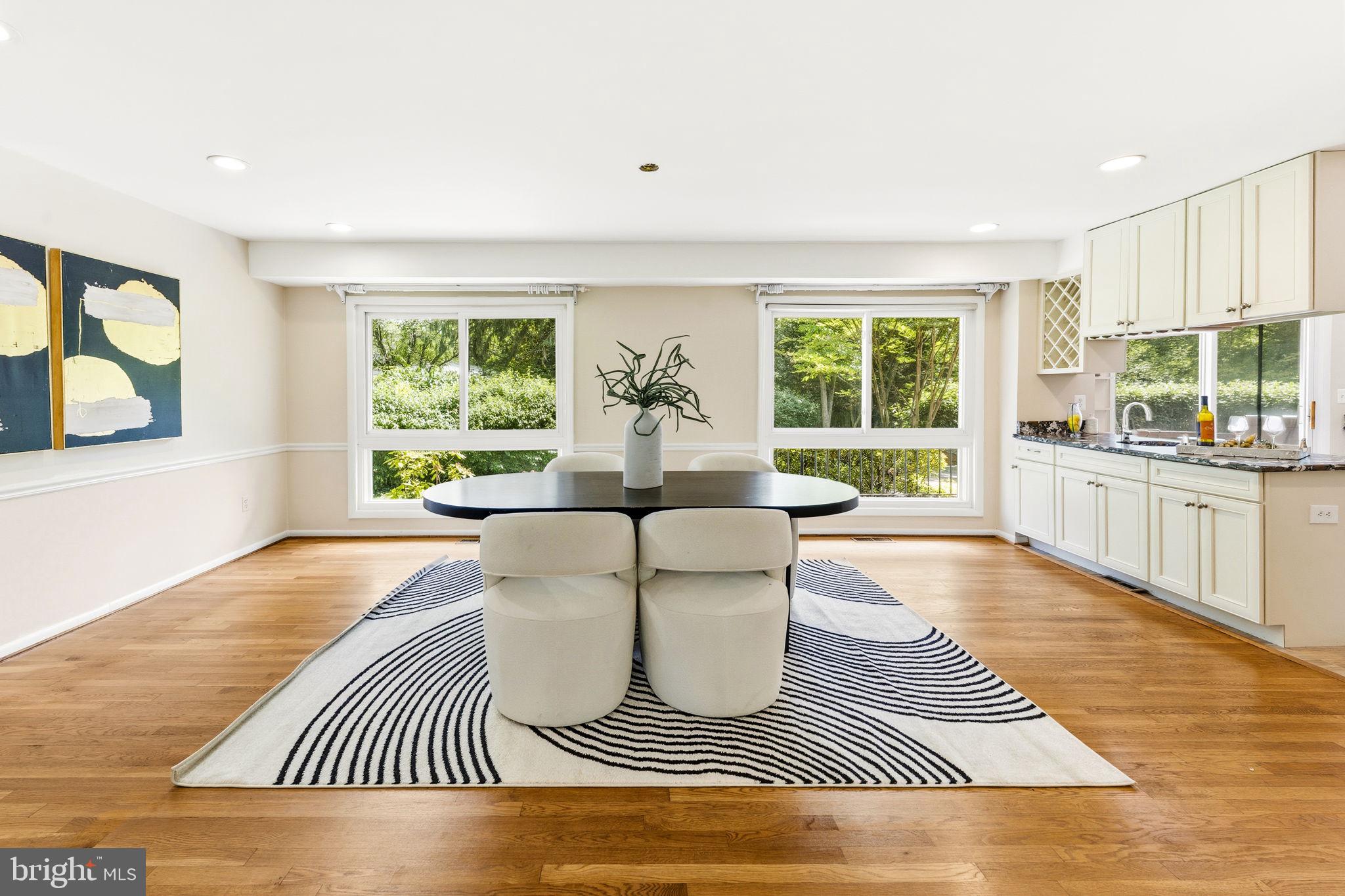 8566 Brickyard Road Potomac, MD 20854 - Photo 16 of 52 Dining Room