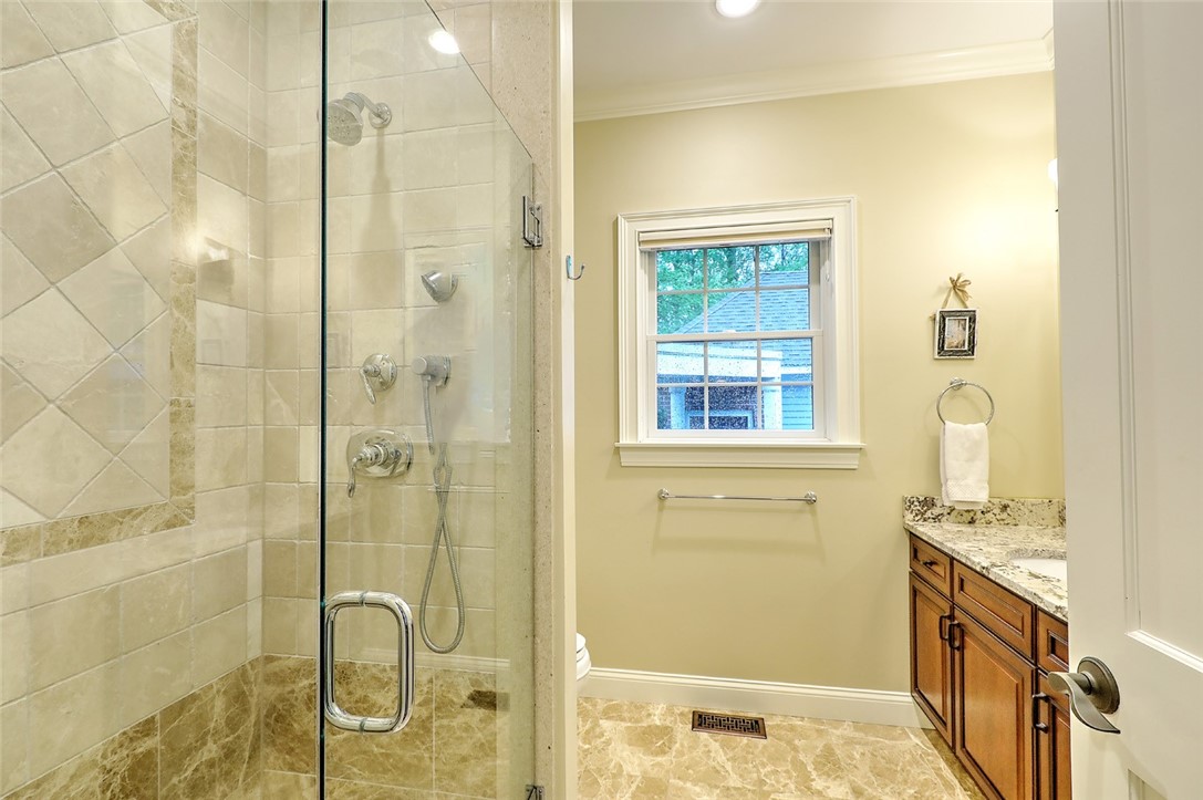 72 Great Road East Greenwich, RI 02818 - Photo 16 of 50 first floor