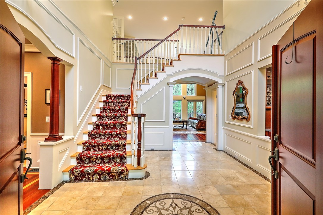 72 Great Road East Greenwich, RI 02818 - Photo 3 of 50