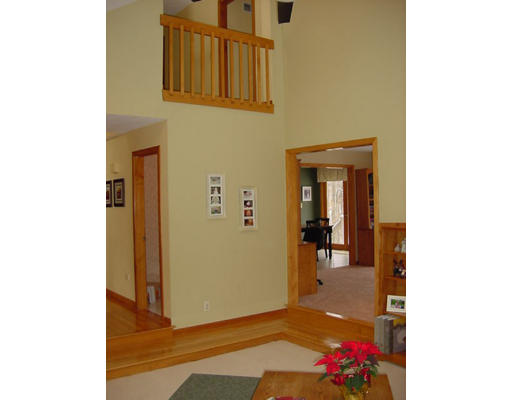 13 Kimball Road Hopkinton, MA 01748 - Photo 9 of 16 Gallery Image 9